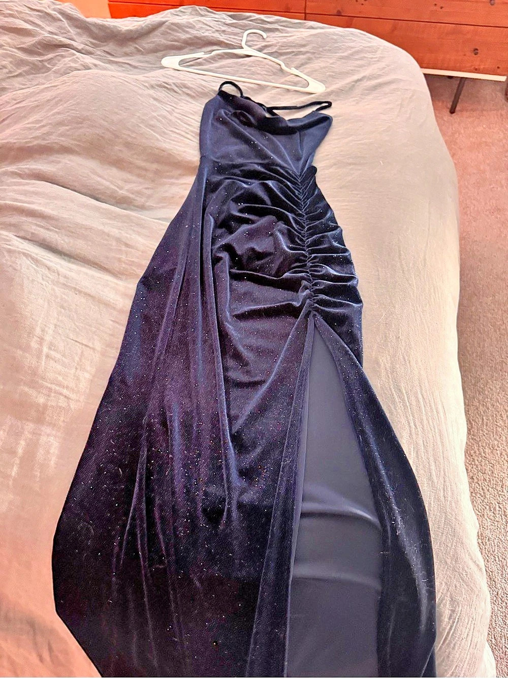 Winsor Ruched Velvet Maxi Dress in Black Size Small